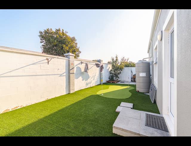 3 BEDROOM FREESTANDING SOLD IN SUNNINGDALE
